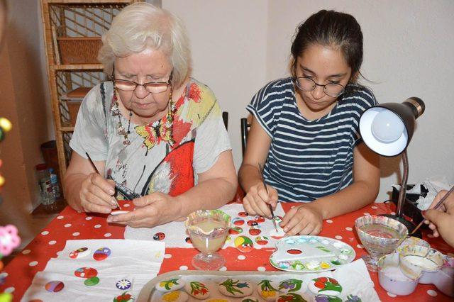 Ekmeğini taştan çıkaran kadınların ünü, ülke sınırlarını aştı