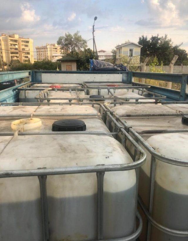 Adana’da 5 bin litre kaçak yağ ele geçirildi