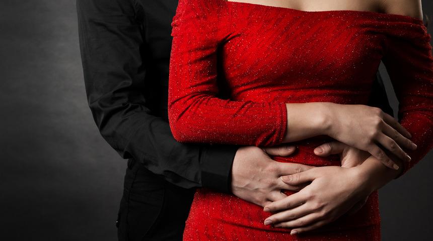 Kadınlar ilk buluşmada ne kadar akıllı olduklarını göstermiyor! Bakın neden?