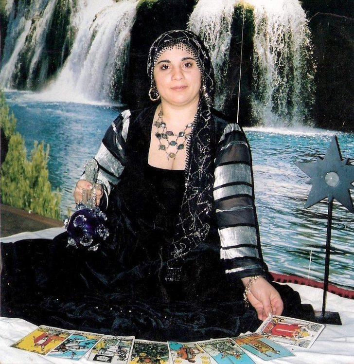 Romanya’nın en ünlü cadısı taşındı! Trump'a da büyü yapmıştı G2