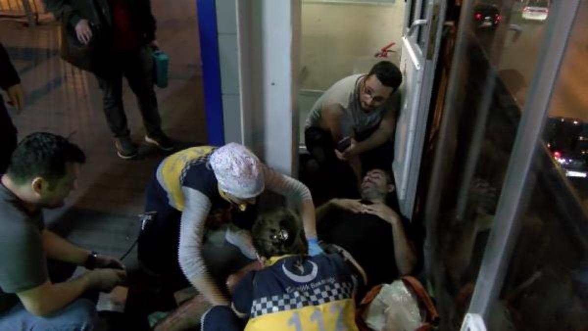 Metrob&uuml;ste yer kapma tartışması kanlı bitti