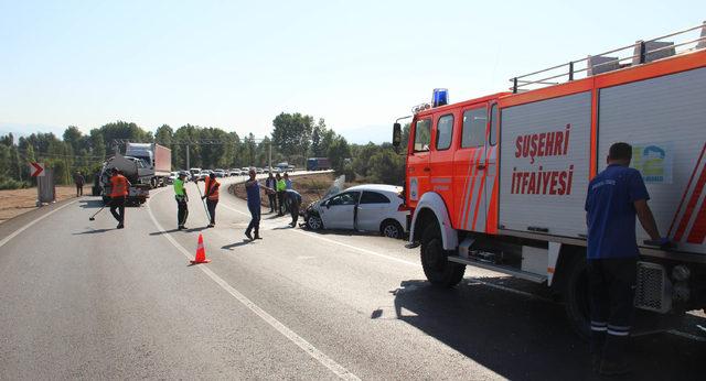 Sivas'ta otomobiller çarpıştı: 1 ölü, 2 yaralı