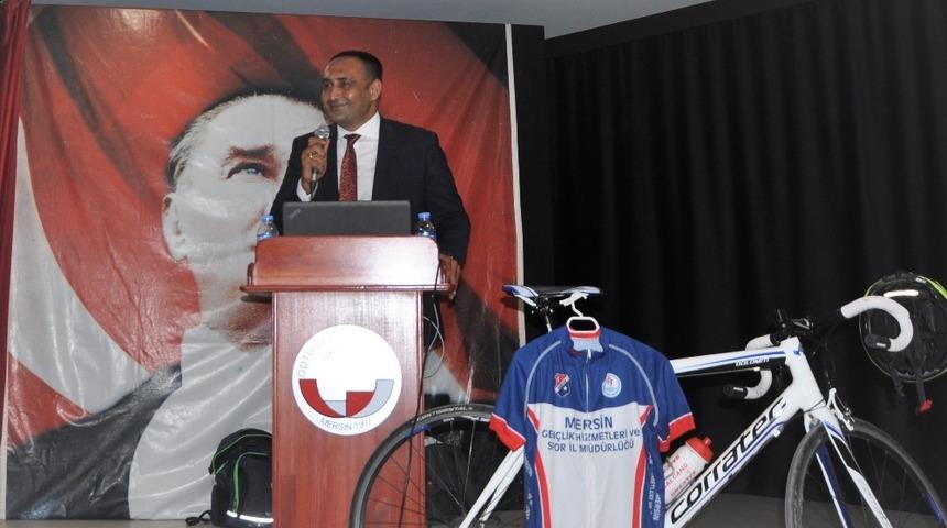 Toroslar&rsquo;da okullarda g&uuml;venli bisiklet s&uuml;rme eğitimi