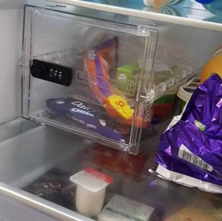 Nişanlısı ve çocukları çikolatalarını çalmasın diye öyle bir şey yaptı ki! G2