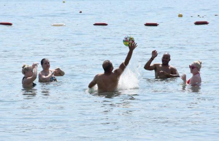 Marmaris'te eylül ayında plajlar doldu taştı! G4