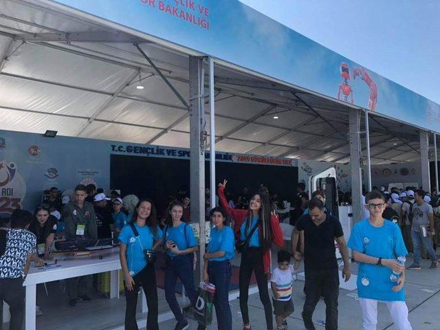Milaslı gen&ccedil;ler TEKNOFEST&rsquo;te 2