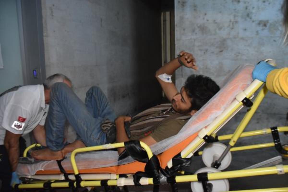 Yunanistan sınırında 5 ka&ccedil;ak g&ouml;&ccedil;men yaralı halde bulundu