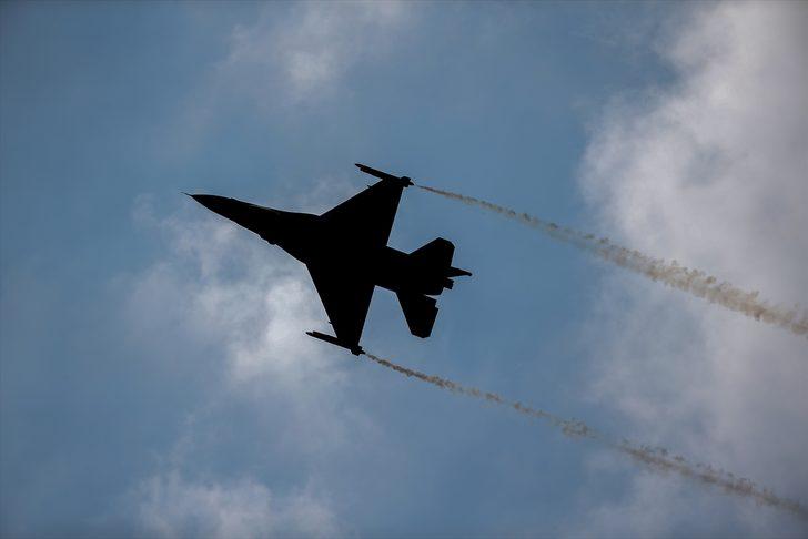 TEKNOFEST'te SOLOTÜRK gösteri uçuşu yaptı G3