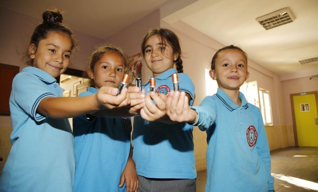 Atık pil toplamada okullardan b&uuml;y&uuml;k başarı