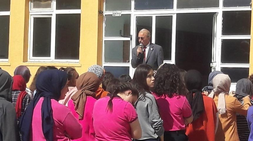 Tavşanlı Cevizdere Şehitler Derneği&rsquo;nden Gediz&rsquo;de konferans