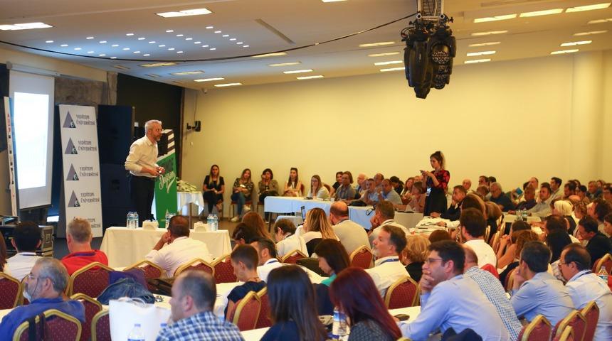 İş d&uuml;nyasının akademiden beklentisi tartışıldı