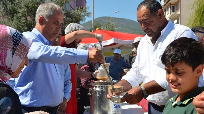 Bayırköy Belediyesi’nden aşure ikramı