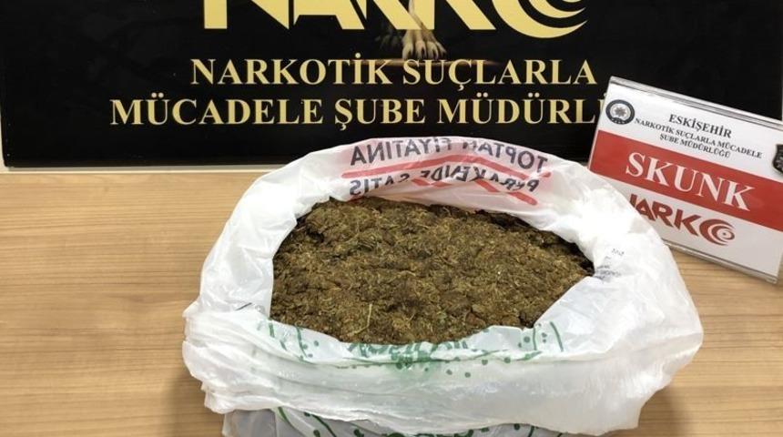 Uyuşturucu tacirleri yakalandı