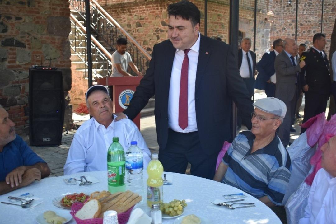 Gaziler G&uuml;n&uuml; Havran&rsquo;da kutlandı