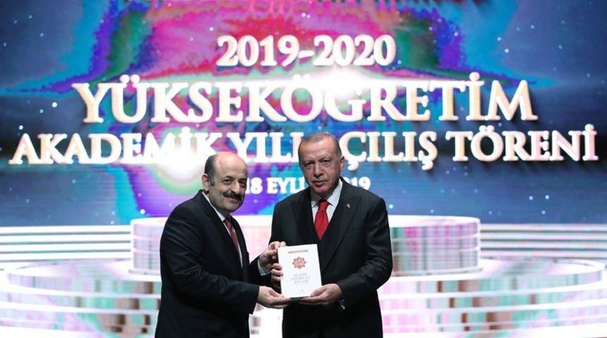 Cumhurbaşkanlığı K&uuml;lliyesinde KB&Uuml;&rsquo;n&uuml;n başarısına &ouml;vg&uuml;