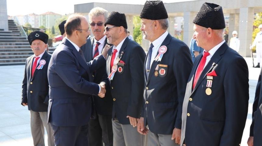 Gaziler G&uuml;n&uuml; Bartın&rsquo;da t&ouml;renle kutlandı