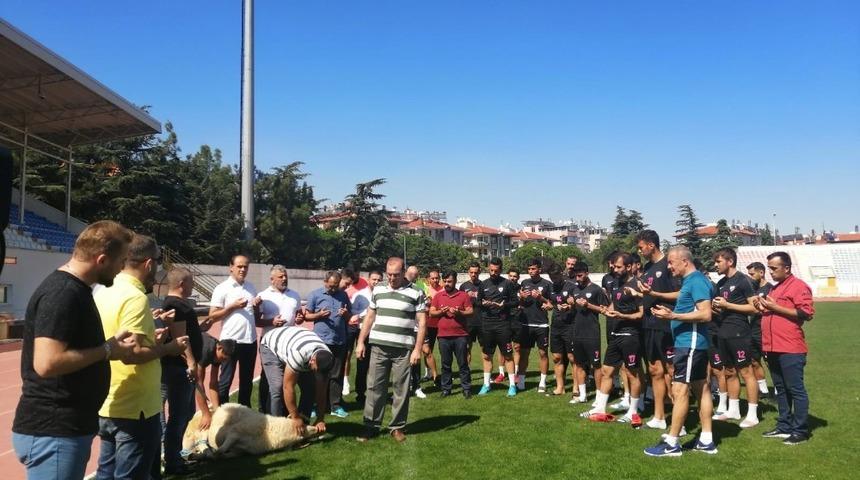 Isparta 32 Spor, sezonu dualarla açtı