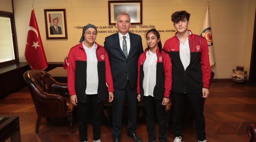 Denizlili judocuları Balkan Şampiyonası&rsquo;na Başkan Zolan uğurladı