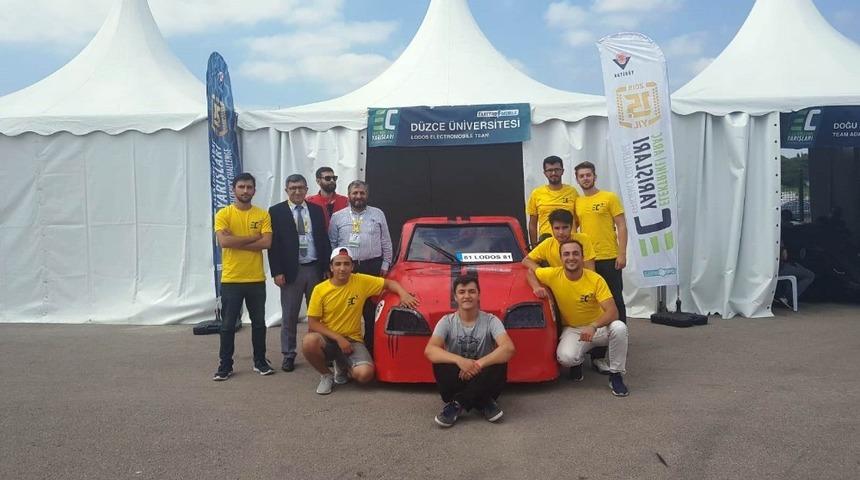 D&uuml;zce &Uuml;niversitesi &ouml;ğrencileri gelecek i&ccedil;in &uuml;mit verdi