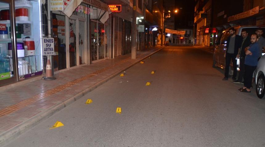 Silah sesleri mahalleyi ayağa kaldırdı