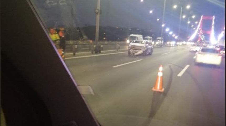 Son dakika FSM Köprüsü'nde kaza! Trafik durma noktasına geldi