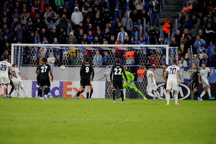 Beşiktaş'ın kalecisi  Karius'a sosyal medyada şok tepki G1