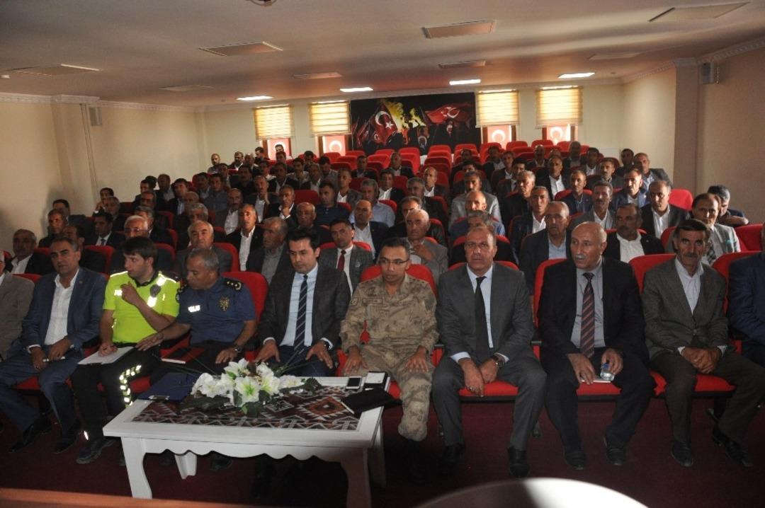 Bulanık&rsquo;ta &lsquo;Taşımalı Eğitim&rsquo; konulu toplantı