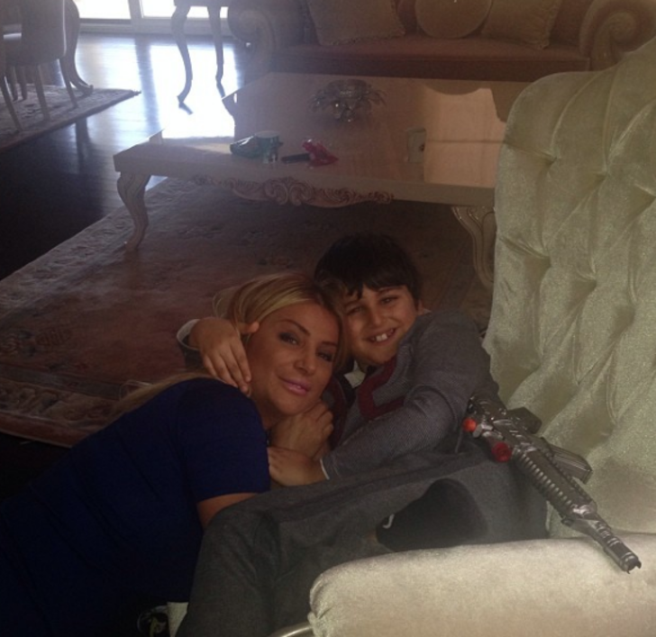 Berna Laçin'in kızı artık 19 yaşında bir genç kız