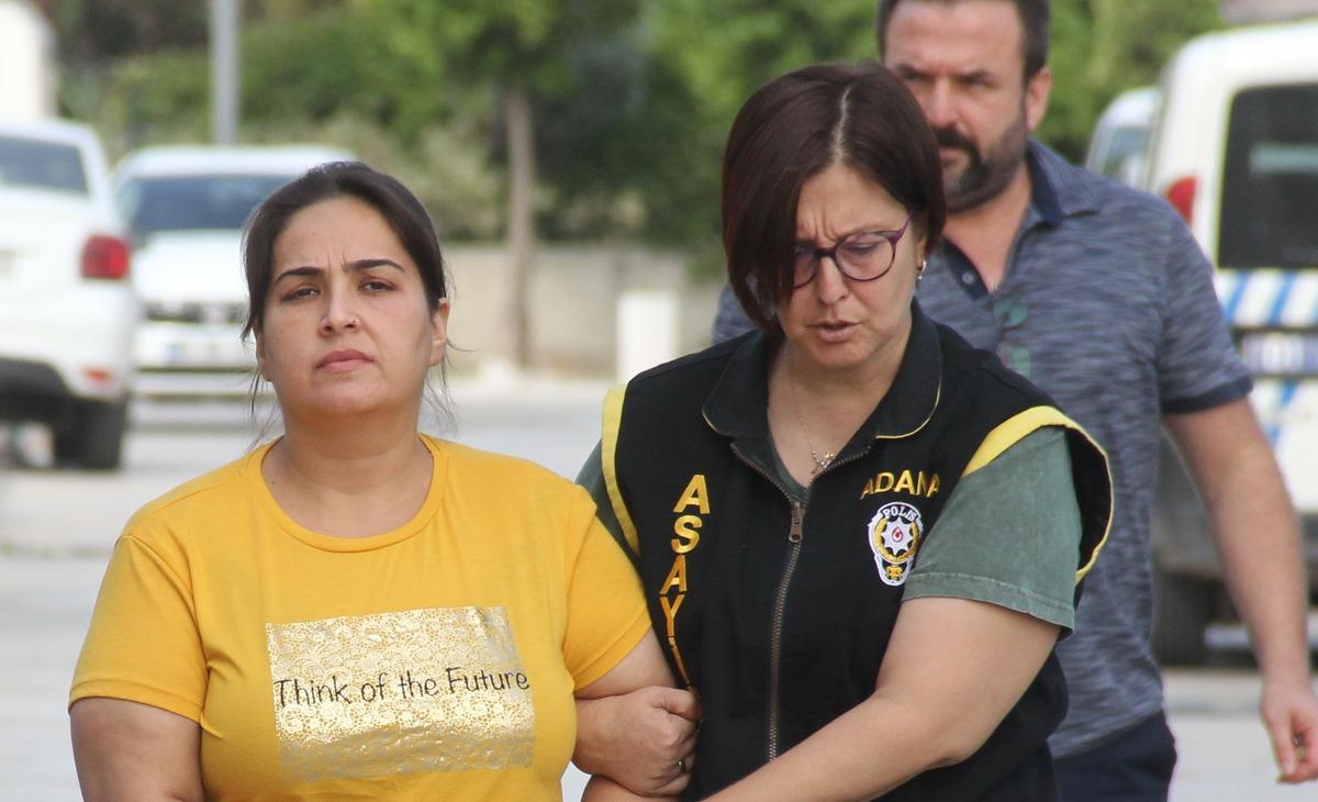 Sevgilisini 14 yaşındaki oğluna &ouml;ld&uuml;rten annenin cezası belli oldu!