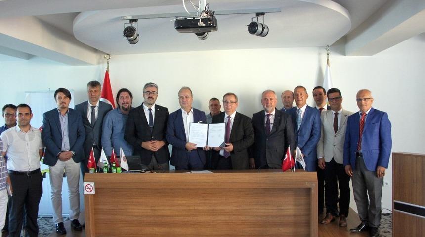 Trakya &Uuml;niversitesinden Kamu-Sanayi-&Uuml;niversite iş birliğine &ouml;nemli destek