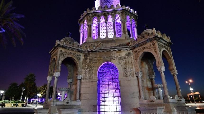 Tarihi Saat Kulesi Alzheimer&rsquo;a dikkat &ccedil;ekmek i&ccedil;in mora b&uuml;r&uuml;n&uuml;yor