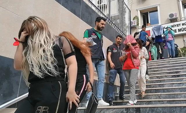 İstanbul'da fuhuş operasyonu : 'Mobil Türkan' da gözaltına alındı