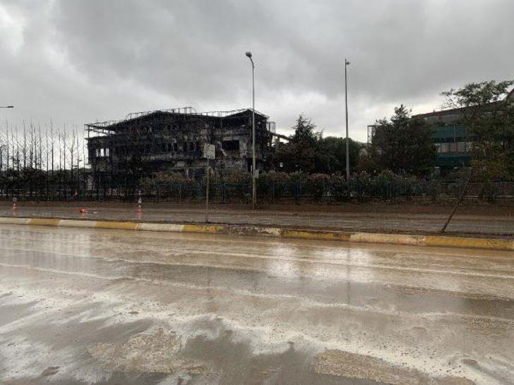 Tuzla'daki fabrika yangını sonrası vatandaşlarda 'kimyasal yağmur' gerginliği  G4