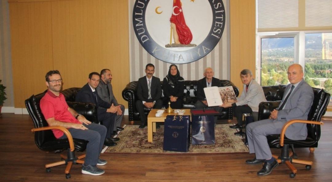 Dumlupınar Meydan Muharebesi&rsquo;nin &rsquo;Basında yankıları&rsquo; kitap oldu