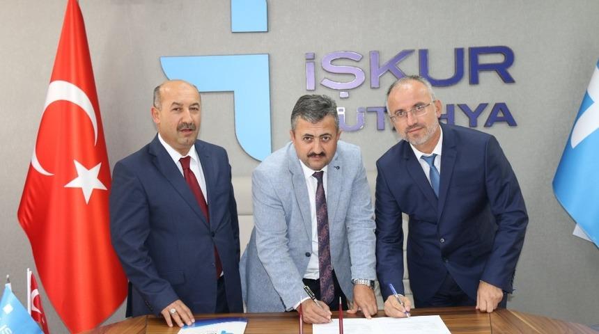 Kütahya İl Milli Eğitim Müdürlüğü ve İŞKUR arasında TYP protokolü