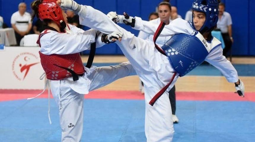 MELMEK şampiyonlarından Başkan Palancıoğlu’na ziyaret