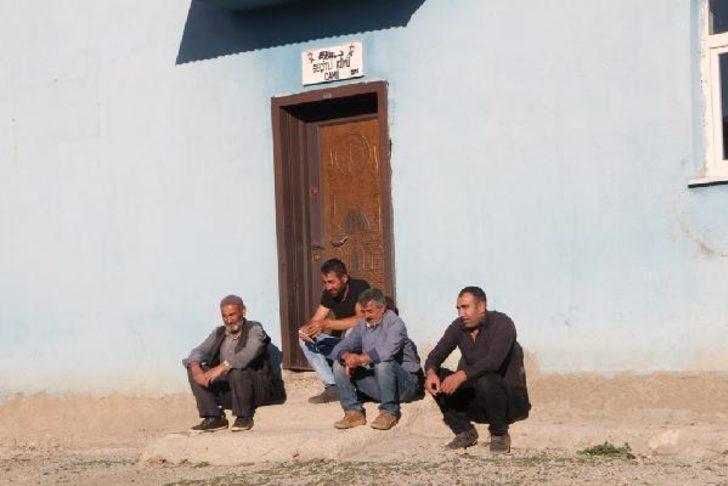 Bu köyde 3 yıldır cuma namazı kılınamıyor! G4