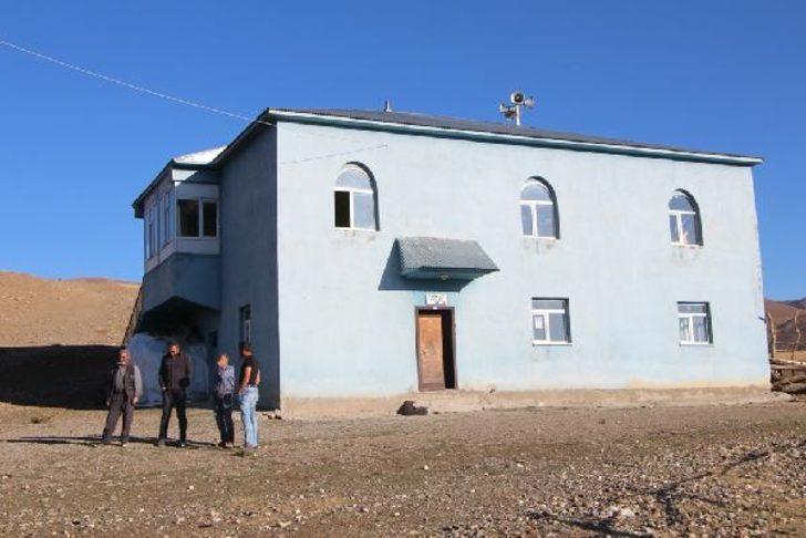 Bu köyde 3 yıldır cuma namazı kılınamıyor! G5