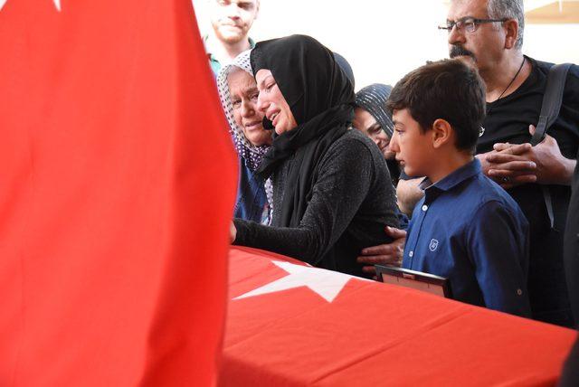 Tren kazasında &ouml;len makinistlere h&uuml;z&uuml;nl&uuml; t&ouml;ren 2