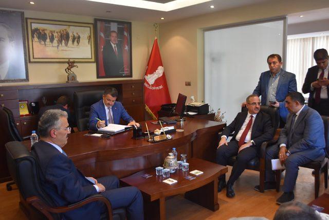 Bakan Pakdemirli: Sütte ekstra zam yapma kararlılığımız var