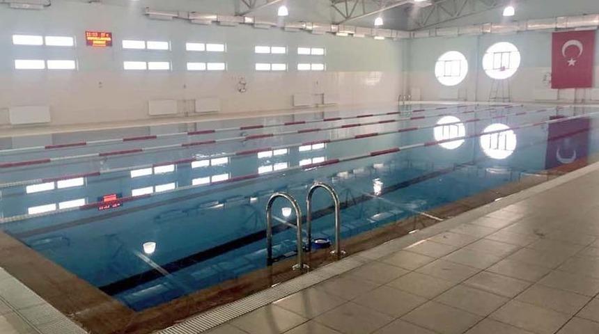 G&uuml;r&uuml;n y&uuml;zme havuzu onarıldı