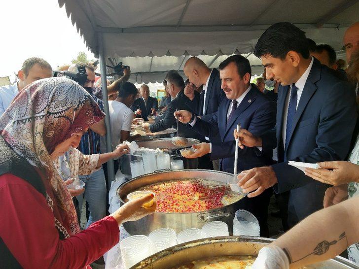 Çaycuma’da Ahilik Haftası’nda aşure ikram edildi G2