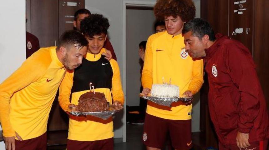 Galatasaray'da doğum günü sürprizi