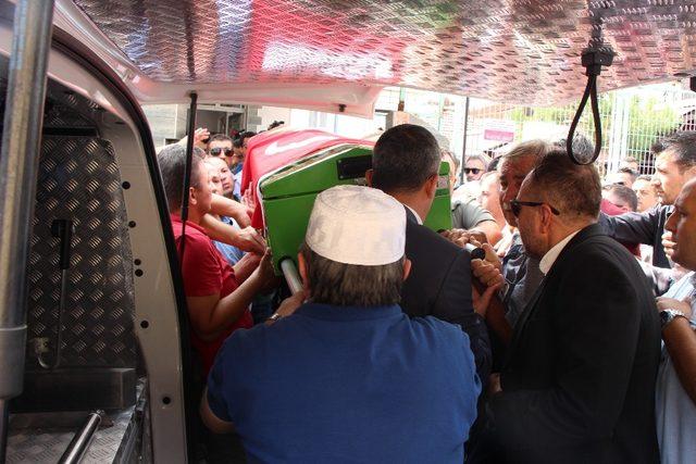 Makinist Tunaboylu son yolculuğuna uğurlandı 3