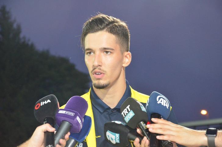 Altay Bayındır, Ankaragücü'ne karşı ilk kez forma giyecek! G3