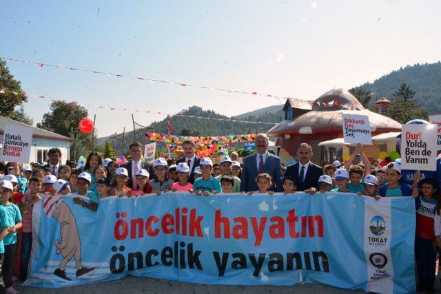 İlkokul öğrencilerine trafik eğitimi