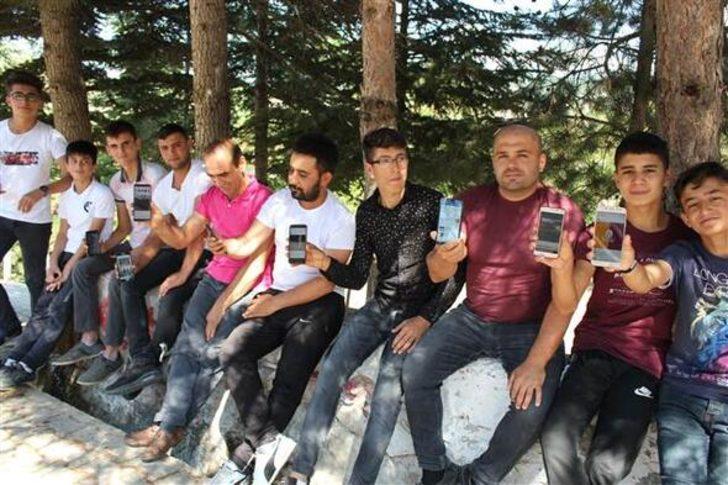 Köye internet gelince halaya durdular! G2