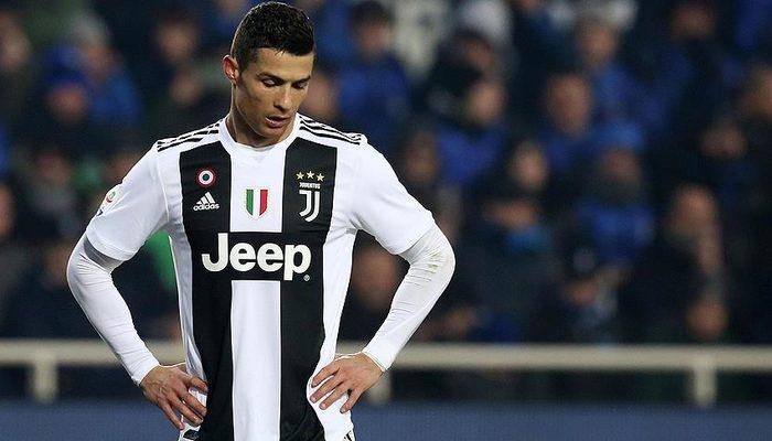 Juventus, Cristiano Ronaldo'yu sezon sonunda elinden çıkarmak istiyor