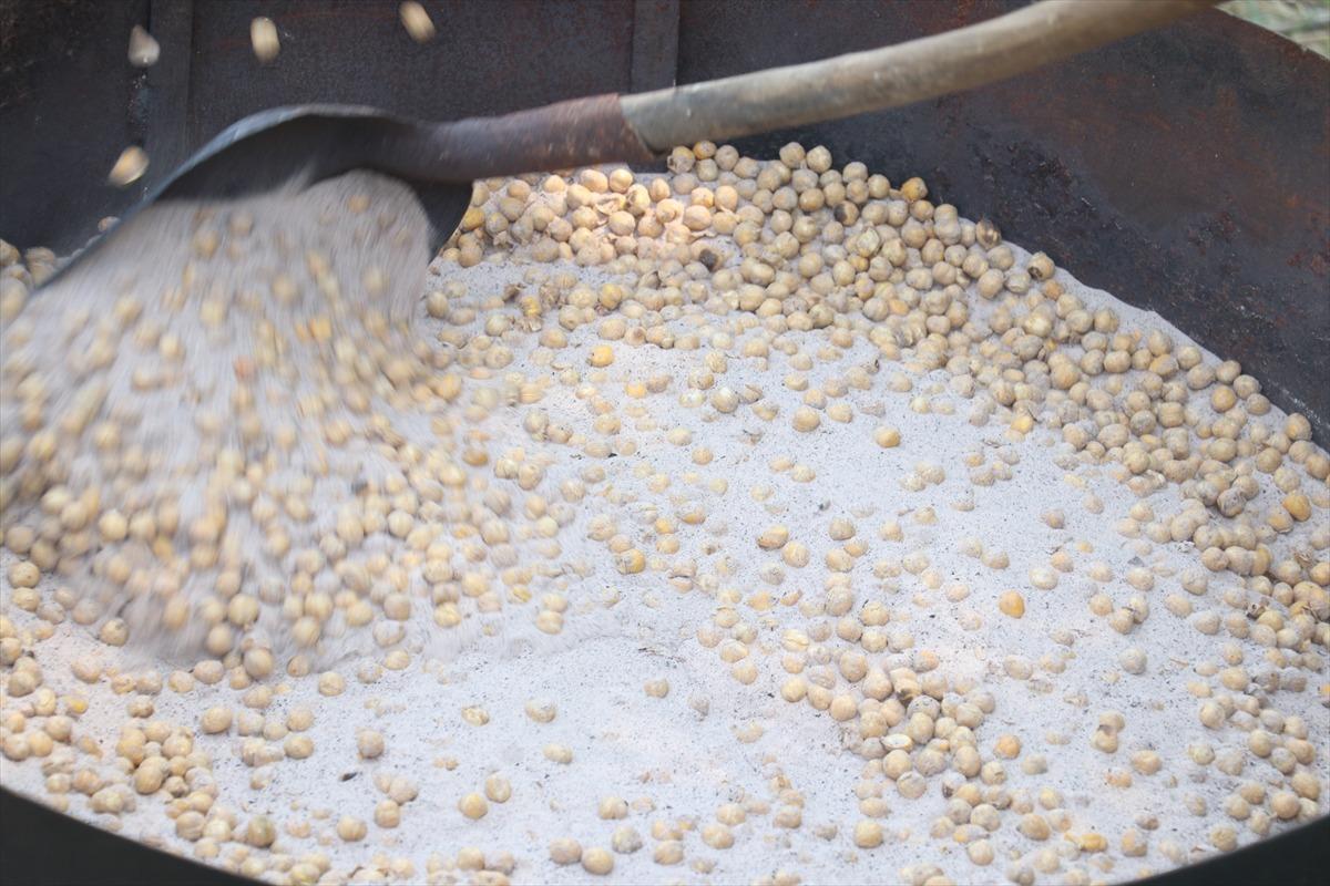 Tarladan sofraya Ağın leblebisinin lezzet yolculuğu! İşte Ağın leblebisi yapımı