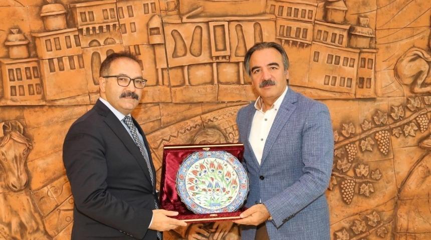 Gaziantep &Uuml;niversitesi Rekt&ouml;r&uuml; G&uuml;r&rsquo;den NEV&Uuml; Rekt&ouml;r&uuml; Bağlı&rsquo;ya ziyaret